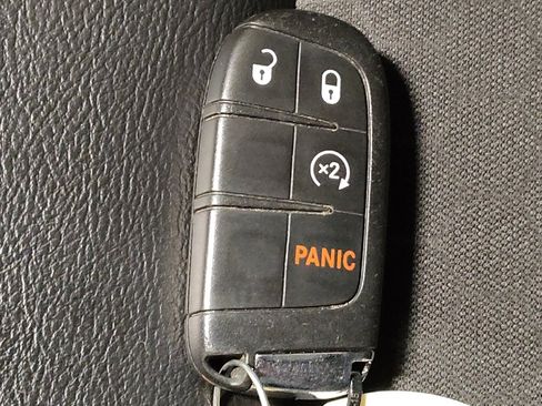 Used 2018 Jeep Compass Latitude w/ Popular Equipment Group AWD/4WD image 32