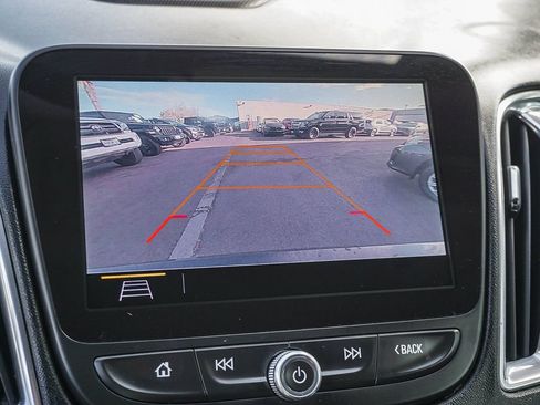 Used 2020 Chevrolet Malibu Premier FWD image 24