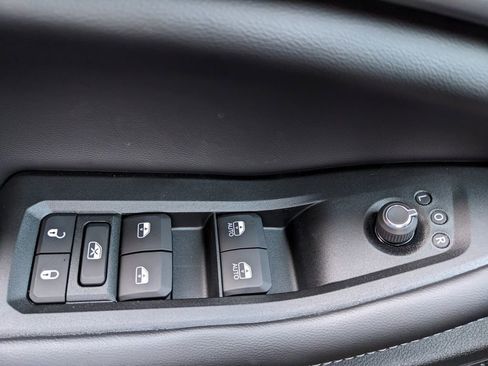 New 2025 Jeep Grand Cherokee Laredo image 48