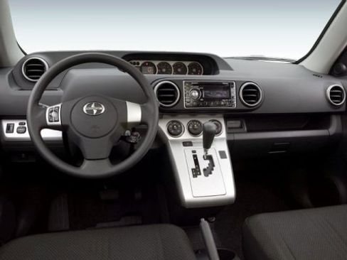 Used 2009 Scion xB image 4