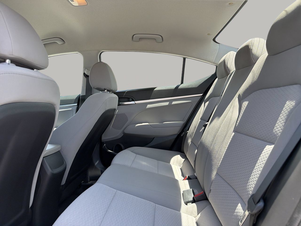 Used 2019 Hyundai Elantra SE FWD image 16