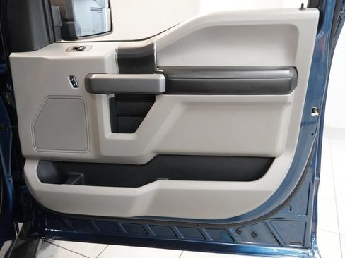 Used 2017 Ford F150 XLT AWD/4WD image 30