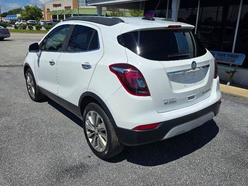 Used 2018 Buick Encore Preferred FWD image 5