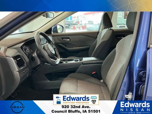 Used 2022 Nissan Rogue SV AWD/4WD image 23