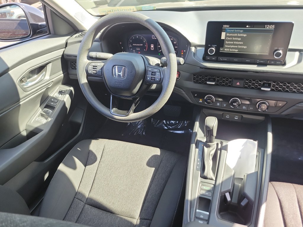 Certified 2025 Honda Accord SE image 11