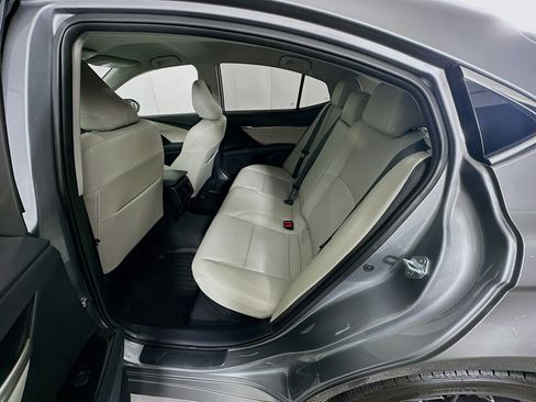 Used 2025 Toyota Camry XLE image 27