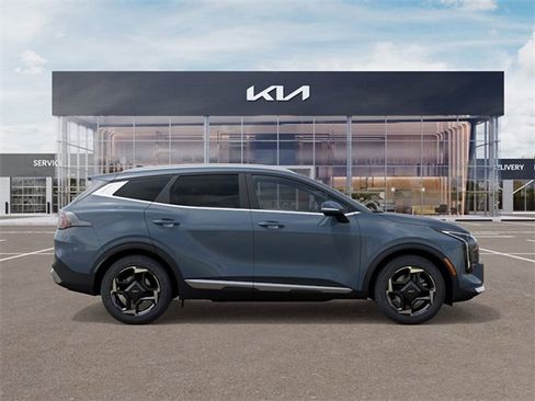 New 2026 Kia Sportage EX image 7