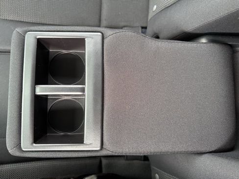 Used 2018 Toyota RAV4 XLE image 17