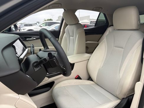 Used 2023 Buick Envision Preferred AWD/4WD image 30