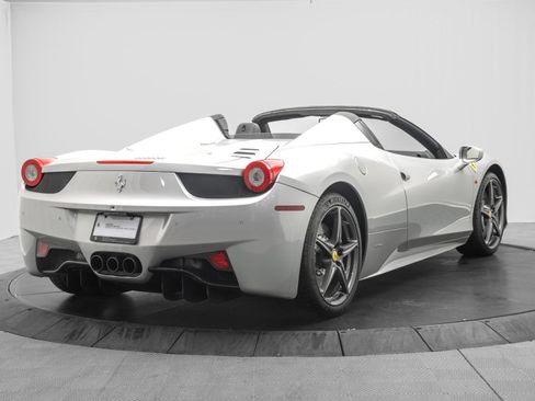 Used 2012 Ferrari 458 Spider RWD image 7