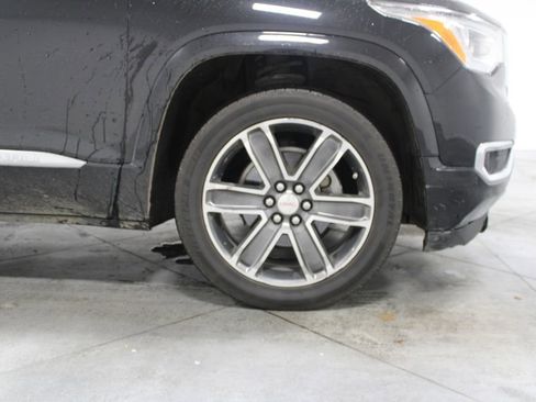 Used 2017 GMC Acadia Denali image 12