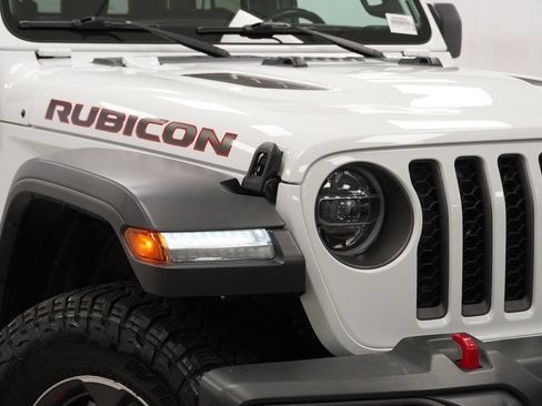 Certified 2022 Jeep Gladiator Rubicon w/ LED Lighting Group AWD/4WD image 6
