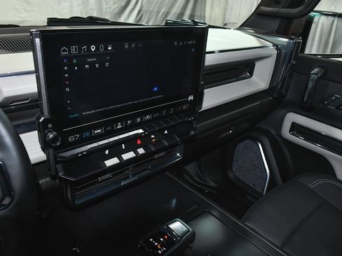 Used 2026 GMC Hummer EV SUV AWD/4WD image 37