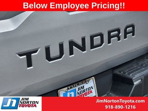 New 2025 Toyota Tundra Limited image 8