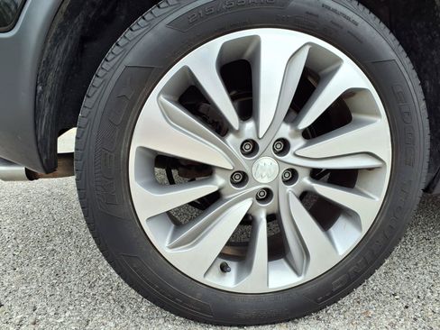 Used 2020 Buick Encore Preferred FWD image 31
