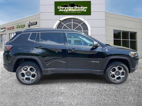 Used 2022 Jeep Compass Trailhawk w/ Trailhawk Elite Group AWD/4WD image 5