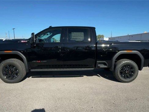 New 2026 GMC Sierra 2500 AT4 w/ AT4 Premium Plus Package image 5