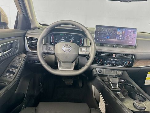 New 2026 Nissan Rogue Platinum image 24