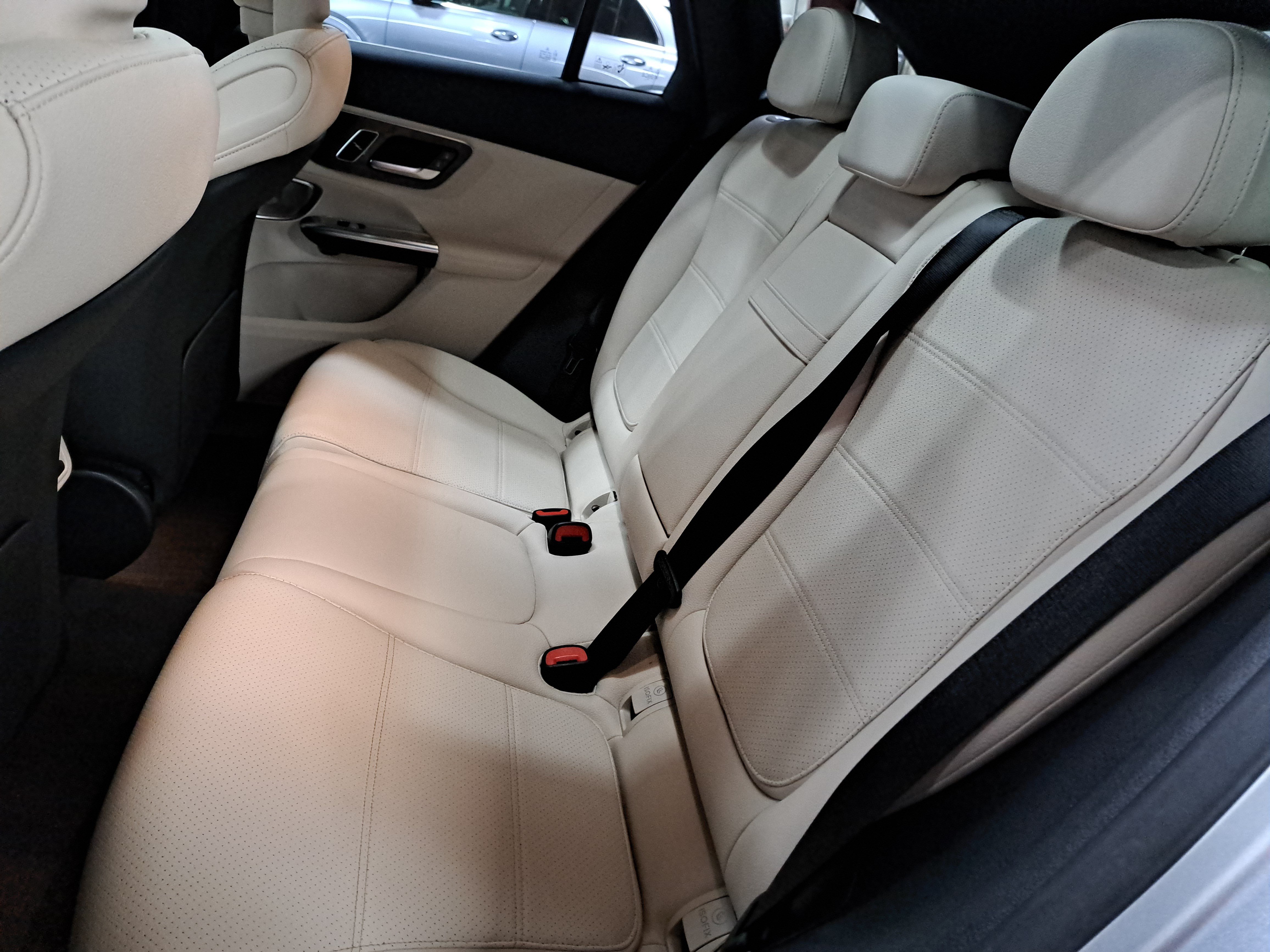 Used 2026 Mercedes-Benz GLC 300 image 16