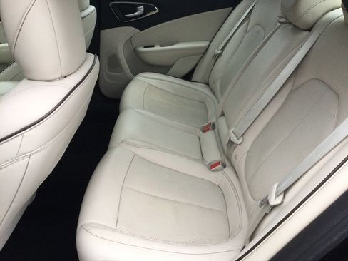 Used 2015 Chrysler 200 C w/ Navigation & Sound Group I FWD image 14