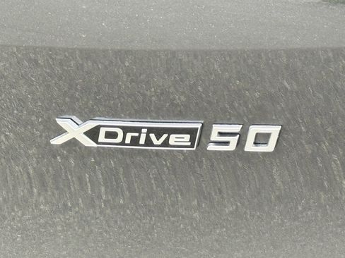 Used 2025 BMW iX xDrive50 w/ Convenience Package image 14