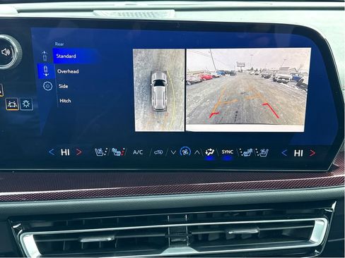 Used 2024 Chevrolet Traverse RS w/ LPO, Floor Liner Package image 21