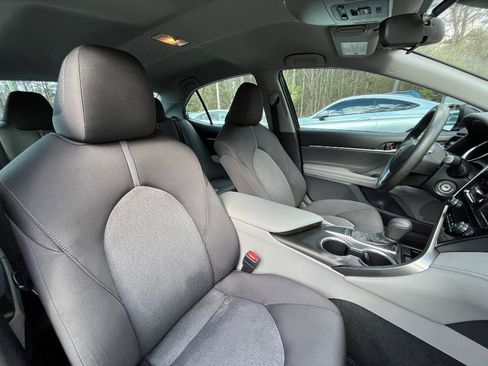 Used 2022 Toyota Camry LE image 36