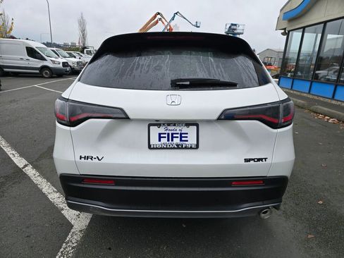 New 2026 Honda HR-V Sport image 4