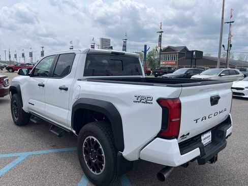 New 2025 Toyota Tacoma TRD Off-Road image 6