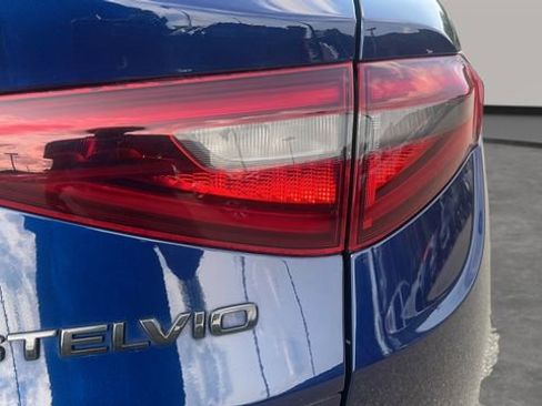 Used 2021 Alfa Romeo Stelvio Ti w/ Nero Edizione image 51