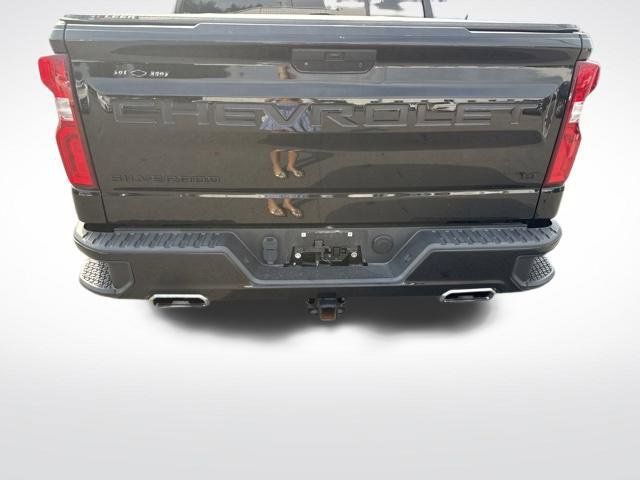 Used 2021 Chevrolet Silverado 1500 LT Trail Boss w/ LPO, Dark Essentials Package AWD/4WD image 3