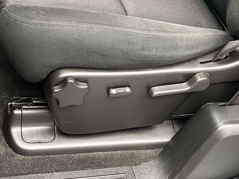 Used 2012 Chevrolet Silverado 1500 LT image 9