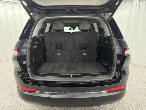 Used 2021 Jeep Grand Cherokee L Limited AWD/4WD image 8
