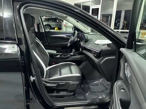 Used 2025 Buick Envision Sport Touring AWD/4WD image 39