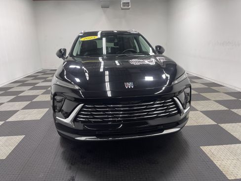 Used 2025 Buick Envision Preferred image 15