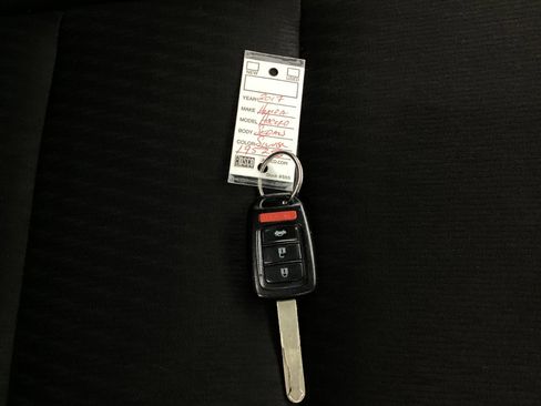 Used 2017 Honda Accord Sport image 40