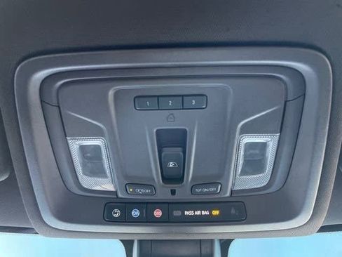 Used 2022 GMC Sierra 2500 Denali image 29