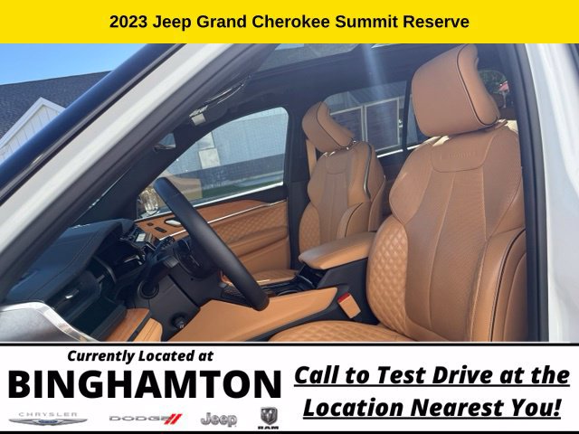 Used 2023 Jeep Grand Cherokee Summit AWD/4WD image 14
