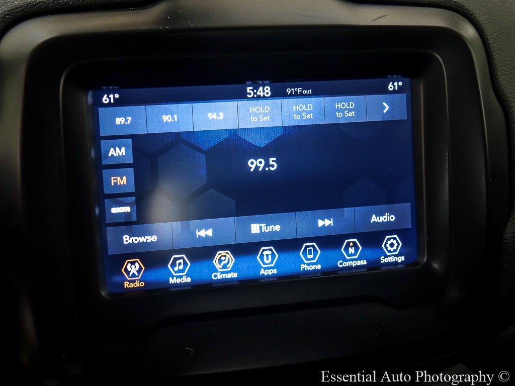 Used 2018 Jeep Renegade Latitude w/ Popular Equipment Group AWD/4WD image 15