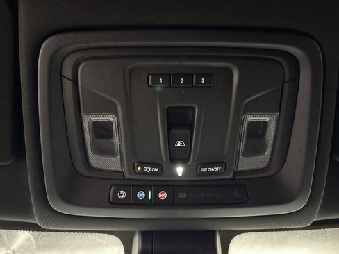 Used 2022 Chevrolet Silverado 3500 High Country w/ Z71 Off-Road Package image 18