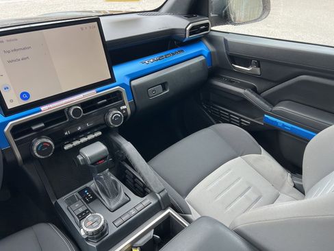 Used 2024 Toyota Tacoma TRD Sport image 22