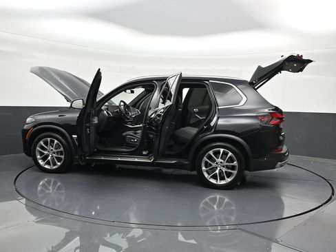 Used 2024 BMW X5 sDrive40i RWD image 35