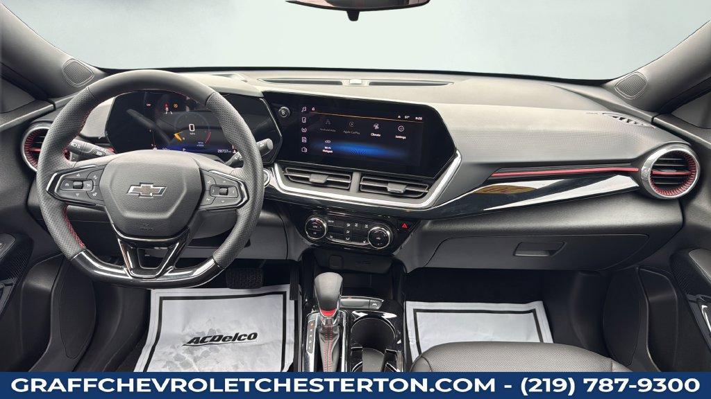 Used 2024 Chevrolet Trax RS w/ Driver Confidence Package FWD image 17