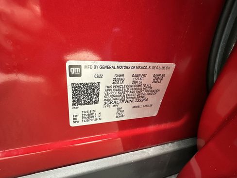 Used 2022 GMC Terrain SLE w/ Driver Convenience Package image 20