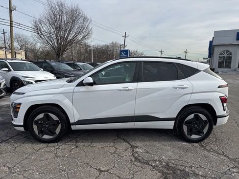 Used 2025 Hyundai Kona SEL image 20