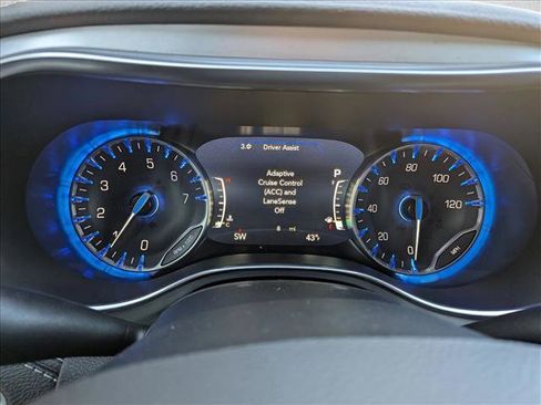 New 2026 Chrysler Pacifica Limited image 11