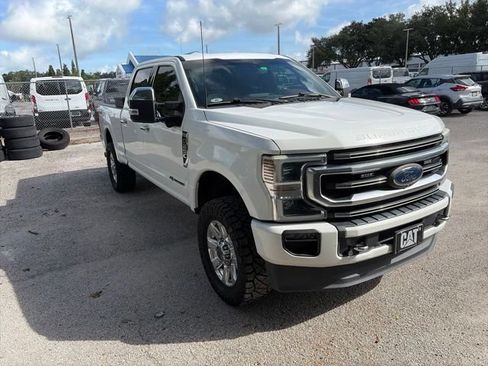 Used 2022 Ford F250 Platinum w/ FX4 Off-Road Package AWD/4WD image 3