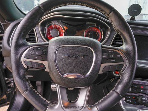 Used 2016 Dodge Challenger SRT Hellcat image 32