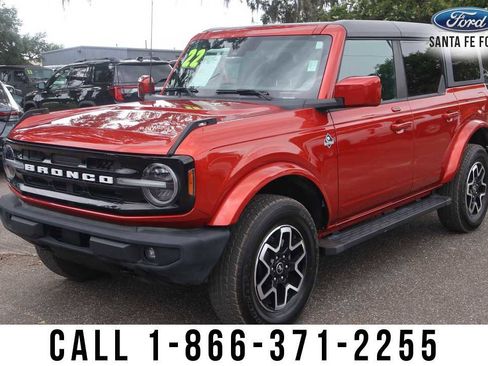 Used 2022 Ford Bronco Outer Banks AWD/4WD image 2
