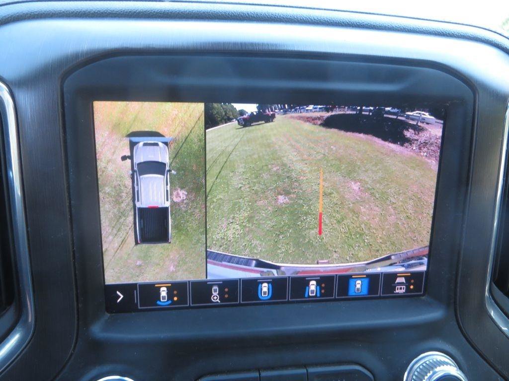 Used 2022 GMC Sierra 2500 AT4 w/ AT4 Premium Plus Package AWD/4WD image 19